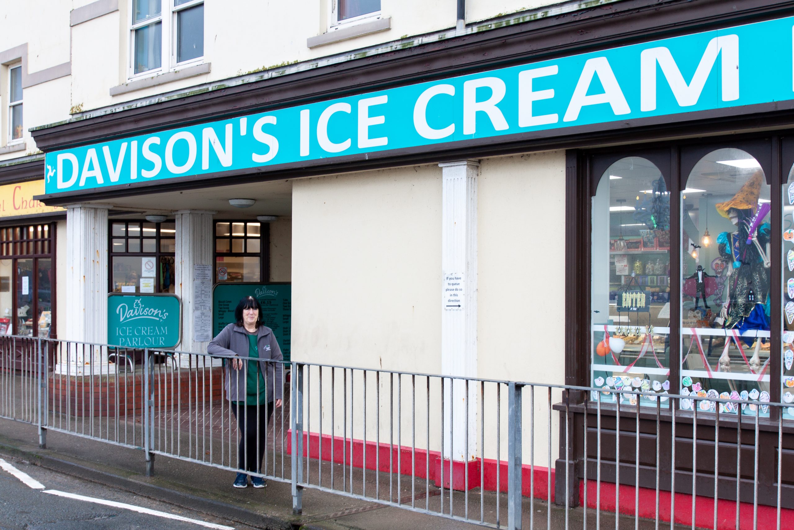 Davison's Icecream Parlour