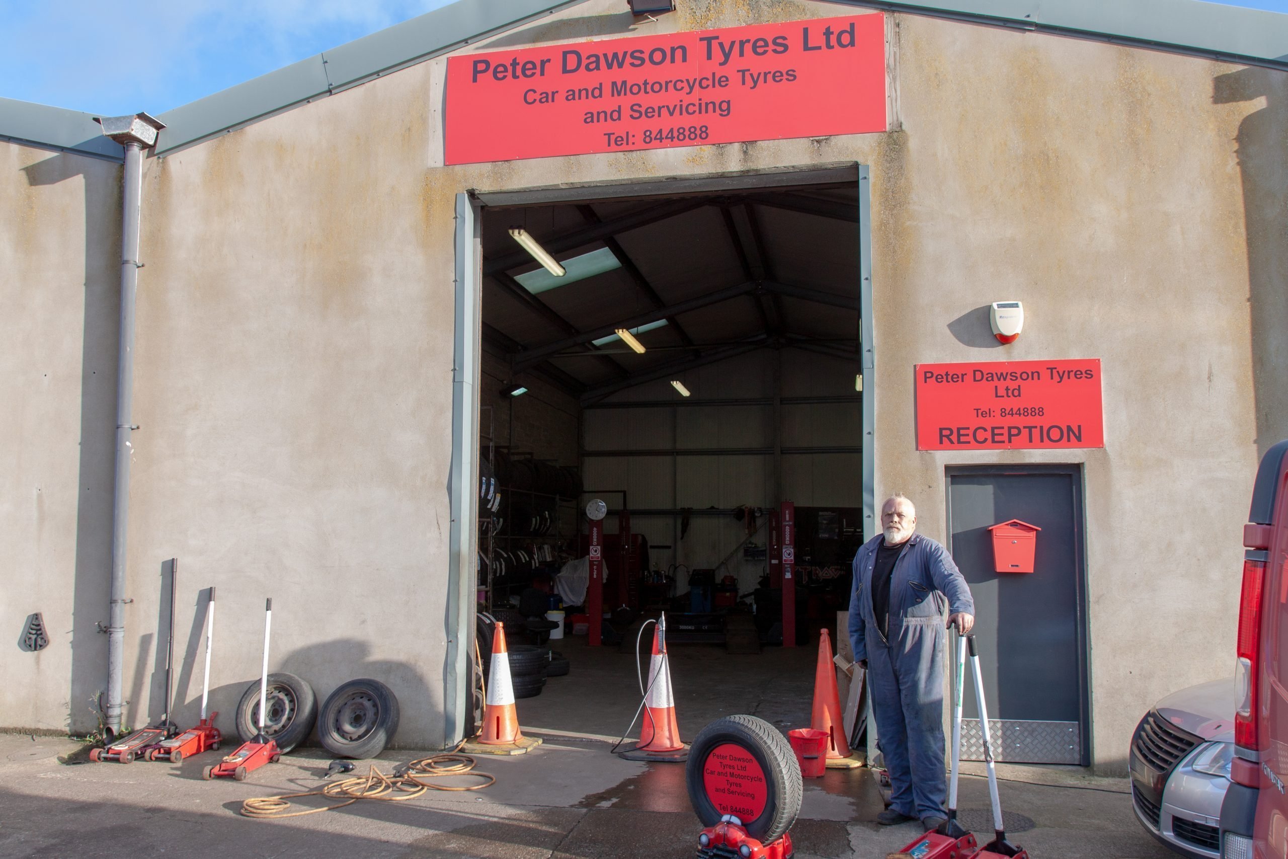 Dawson's Tyres