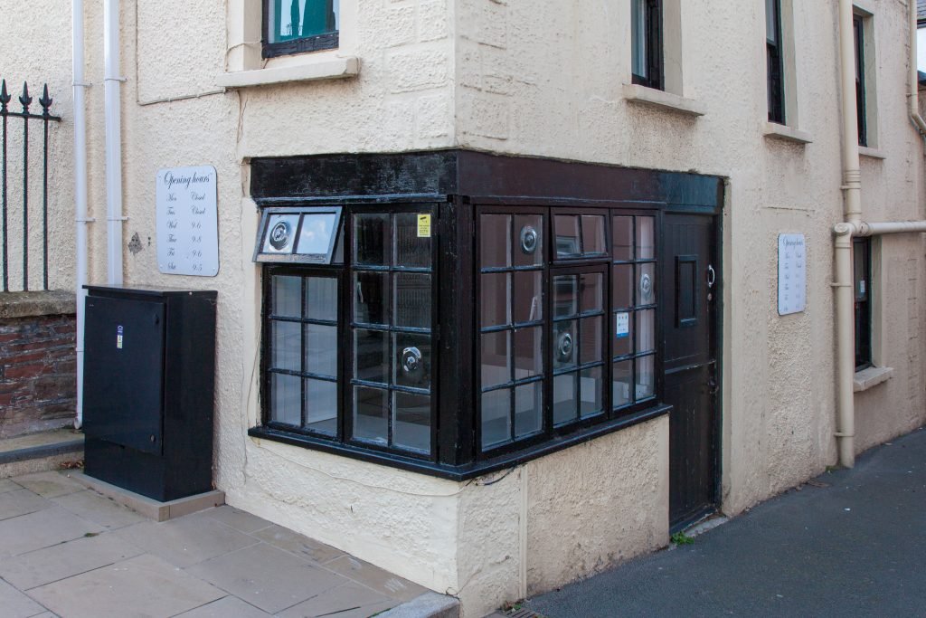 Former Hairzone