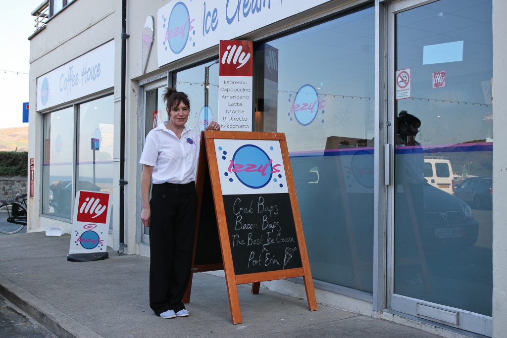Izzy's Icecream Parlour Rockview, Strand Road, Port Erin